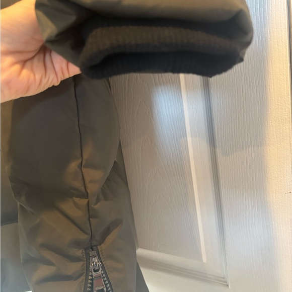 NWOT Pajar Women's Jayde Puffer Coat with Fur Trim - Picture 4 of 10